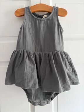 Quincy Mae Gray Muslin Toddler Dress Romper 18-24m